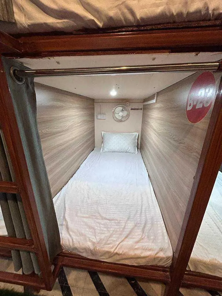 Shri Sarvad Ac Rooms & Dormitory Waranasi Indie